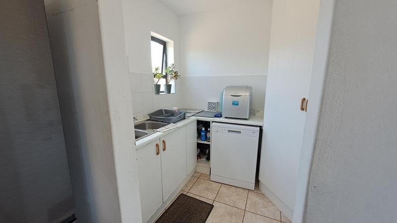 4 Bedroom Property for Sale in Jongensfontein Western Cape